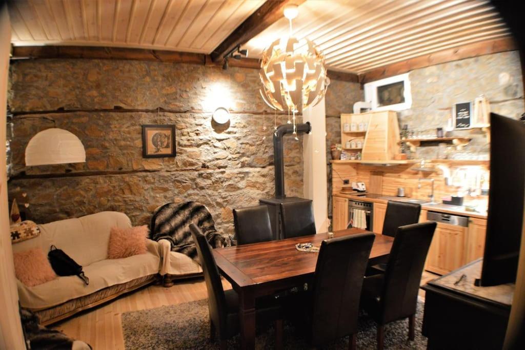 Eskiz - Our Stone Home Chepelare Dış mekan fotoğraf